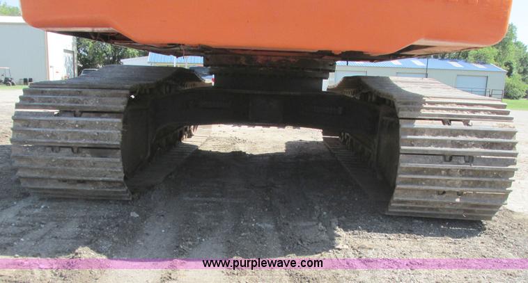 image for item I9598 1998 Halla HE360LCH excavator