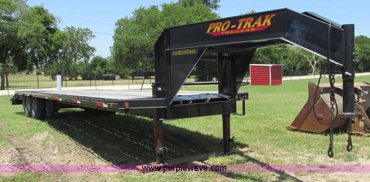 image for item I9601 2011 Pro-Trak gooseneck trailer