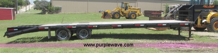 image for item I9601 2011 Pro-Trak gooseneck trailer