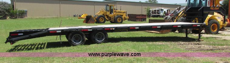 image for item I9601 2011 Pro-Trak gooseneck trailer