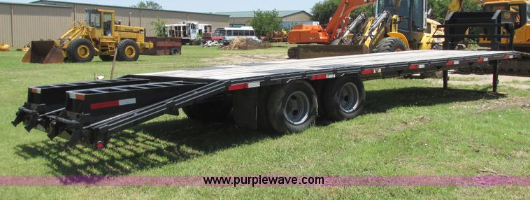 image for item I9601 2011 Pro-Trak gooseneck trailer