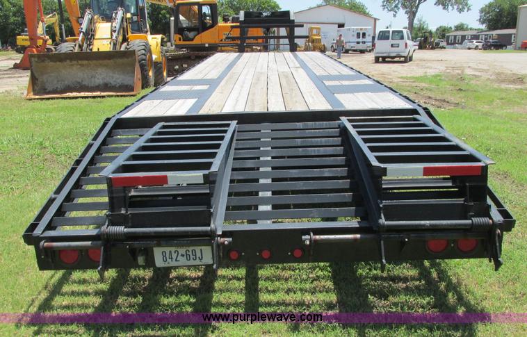 image for item I9601 2011 Pro-Trak gooseneck trailer