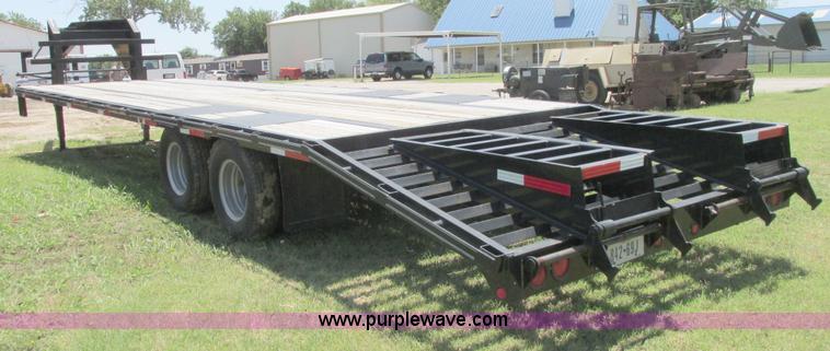 image for item I9601 2011 Pro-Trak gooseneck trailer