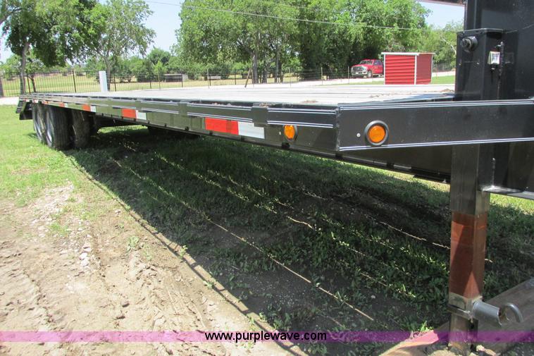 image for item I9601 2011 Pro-Trak gooseneck trailer
