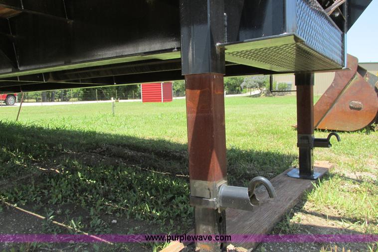 image for item I9601 2011 Pro-Trak gooseneck trailer