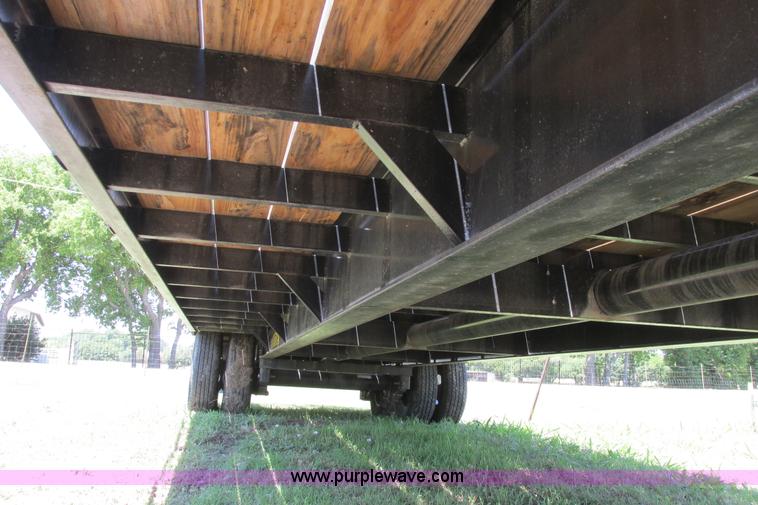 image for item I9601 2011 Pro-Trak gooseneck trailer