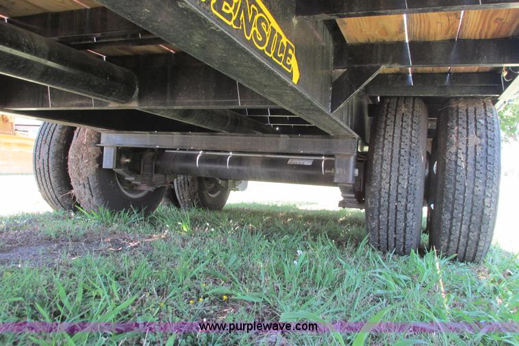 image for item I9601 2011 Pro-Trak gooseneck trailer