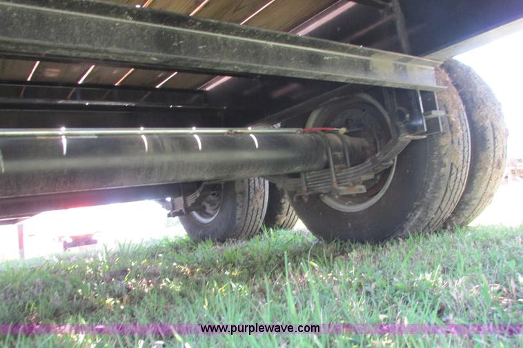 image for item I9601 2011 Pro-Trak gooseneck trailer