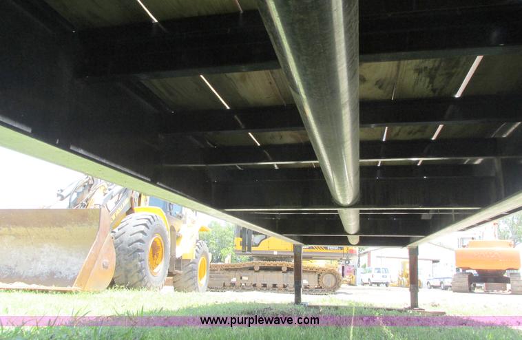 image for item I9601 2011 Pro-Trak gooseneck trailer