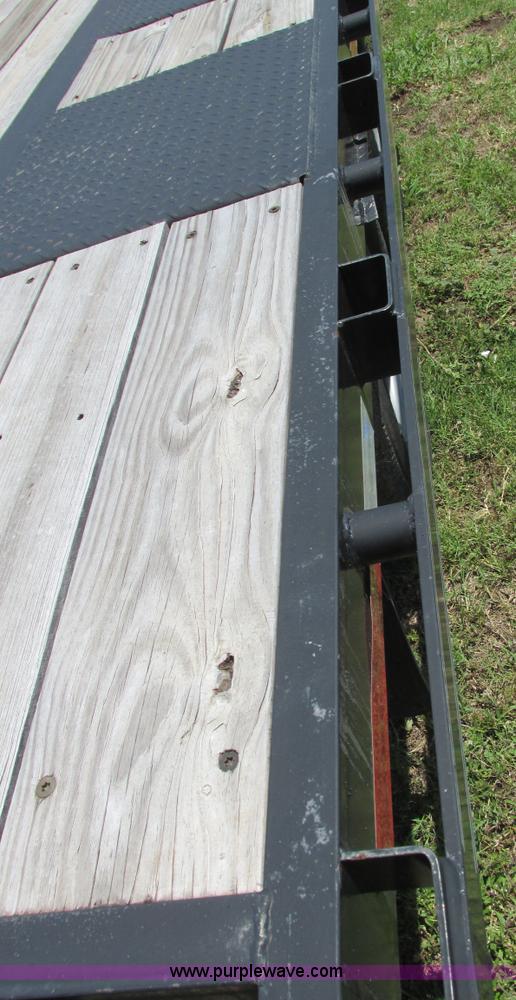 image for item I9601 2011 Pro-Trak gooseneck trailer