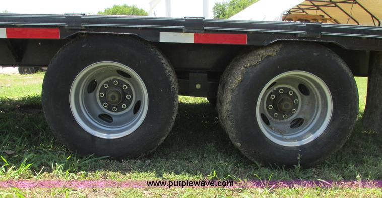 image for item I9601 2011 Pro-Trak gooseneck trailer
