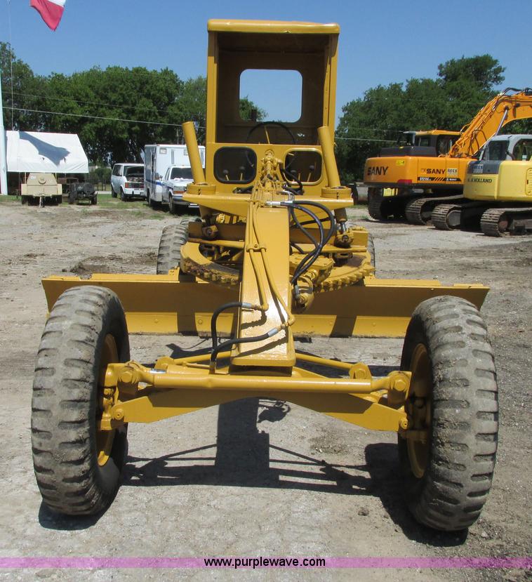 image for item I9602 1963 Allis Chalmers D rigid motor grader