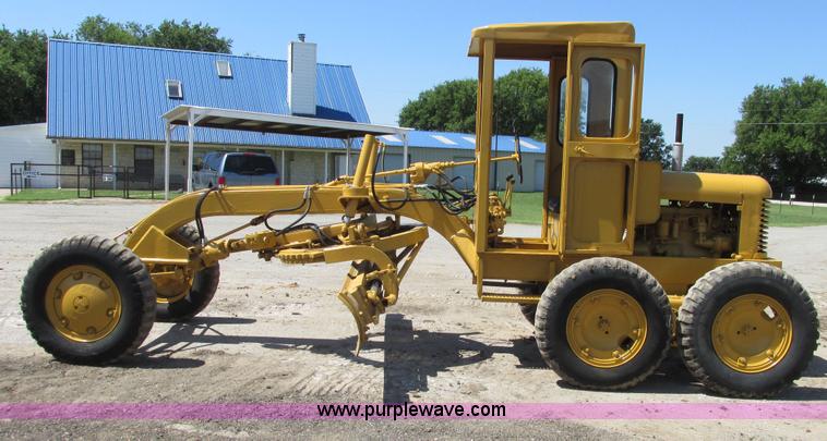 image for item I9602 1963 Allis Chalmers D rigid motor grader