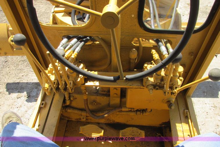 image for item I9602 1963 Allis Chalmers D rigid motor grader