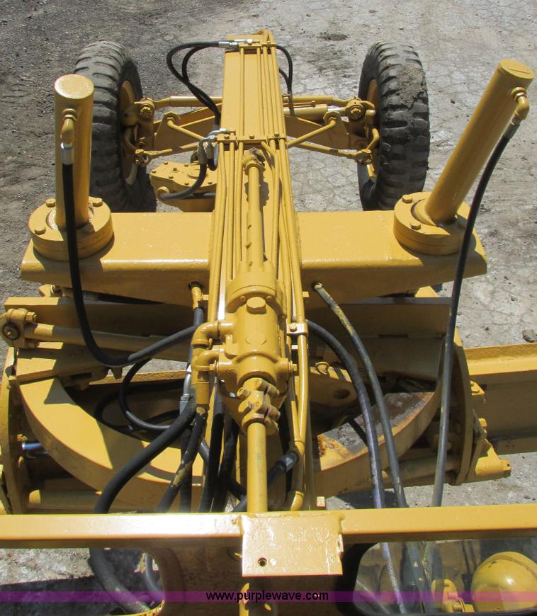 image for item I9602 1963 Allis Chalmers D rigid motor grader