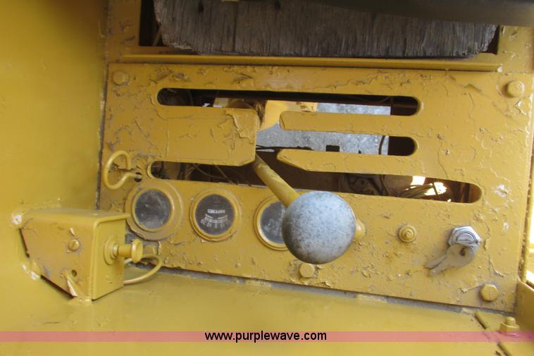 image for item I9602 1963 Allis Chalmers D rigid motor grader