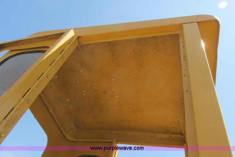 image for item I9602 1963 Allis Chalmers D rigid motor grader