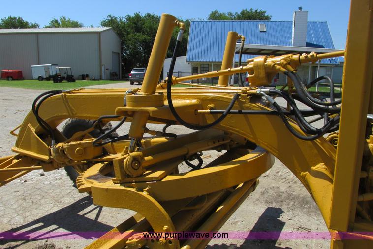image for item I9602 1963 Allis Chalmers D rigid motor grader