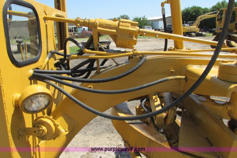 image for item I9602 1963 Allis Chalmers D rigid motor grader