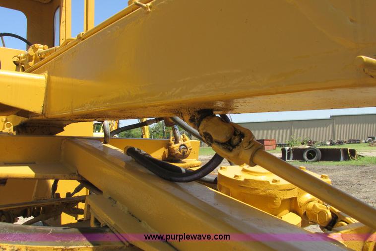 image for item I9602 1963 Allis Chalmers D rigid motor grader