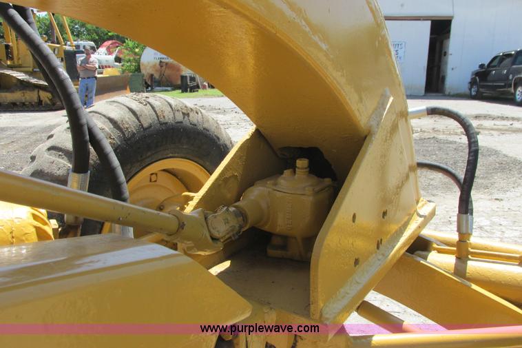 image for item I9602 1963 Allis Chalmers D rigid motor grader