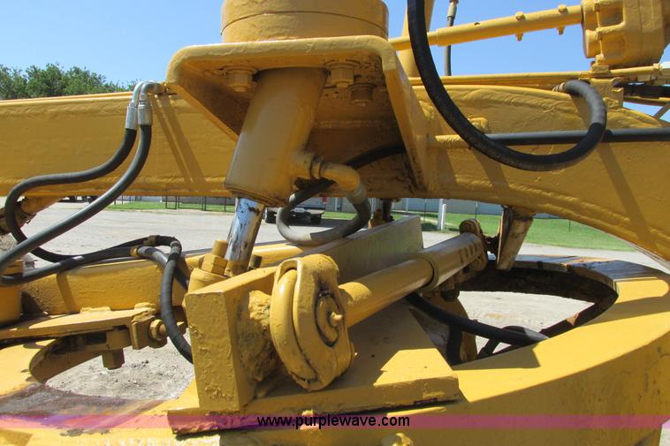 image for item I9602 1963 Allis Chalmers D rigid motor grader