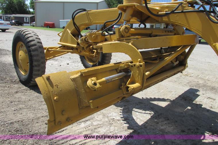 image for item I9602 1963 Allis Chalmers D rigid motor grader
