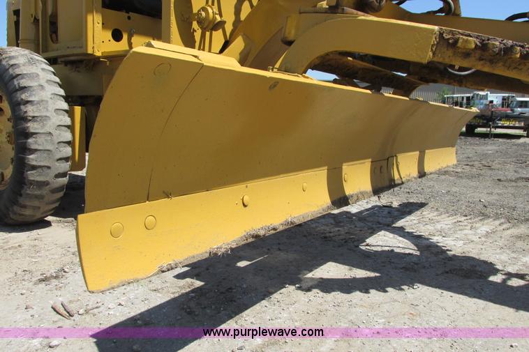 image for item I9602 1963 Allis Chalmers D rigid motor grader