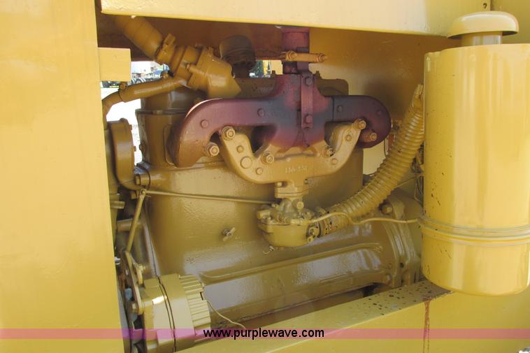 image for item I9602 1963 Allis Chalmers D rigid motor grader