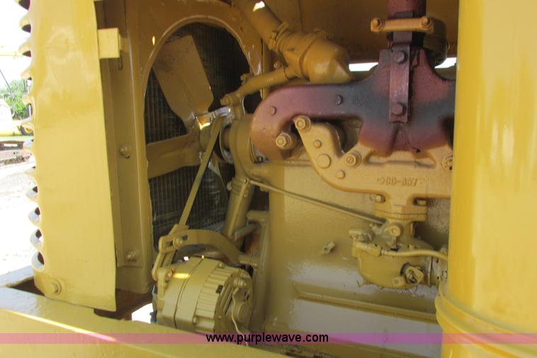 image for item I9602 1963 Allis Chalmers D rigid motor grader