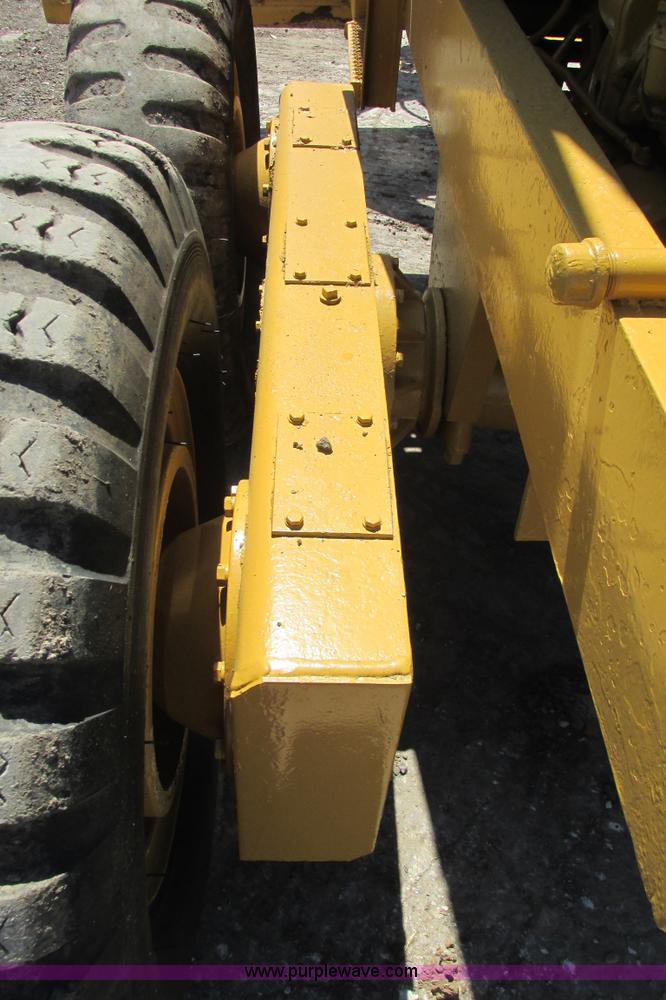 image for item I9602 1963 Allis Chalmers D rigid motor grader