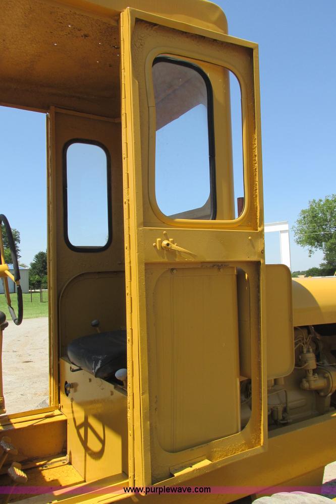 image for item I9602 1963 Allis Chalmers D rigid motor grader