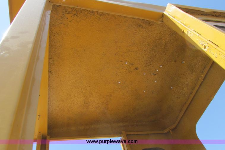 image for item I9602 1963 Allis Chalmers D rigid motor grader