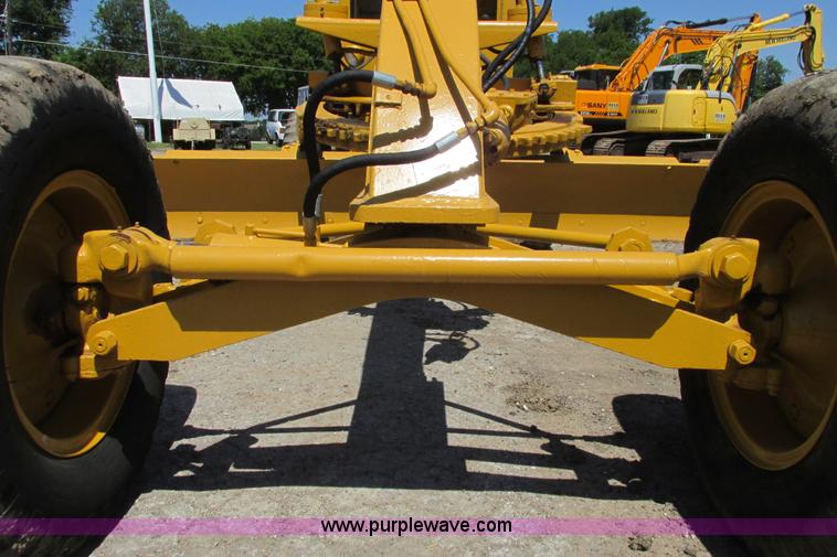 image for item I9602 1963 Allis Chalmers D rigid motor grader