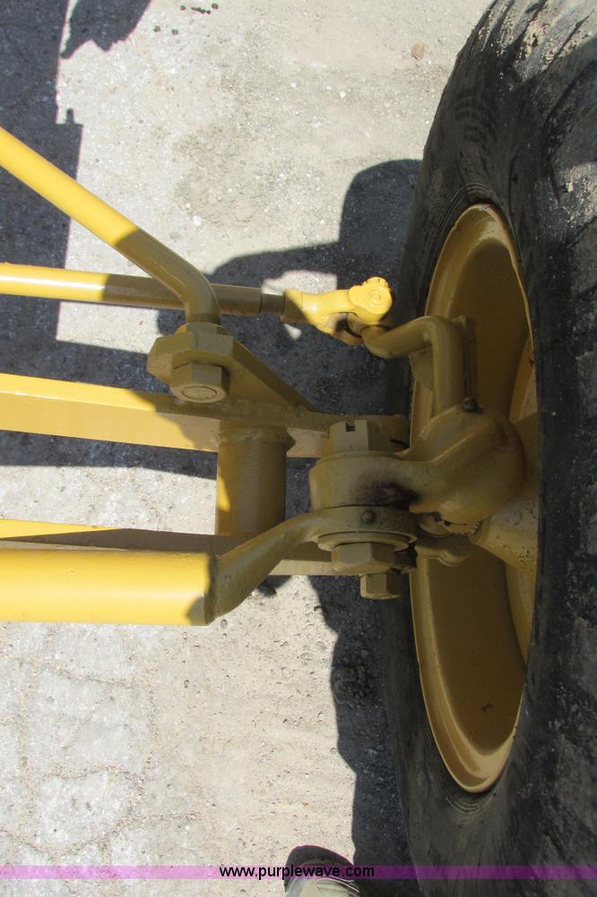 image for item I9602 1963 Allis Chalmers D rigid motor grader