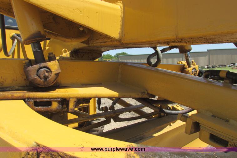 image for item I9602 1963 Allis Chalmers D rigid motor grader