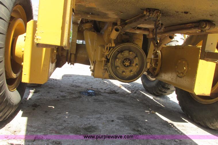 image for item I9602 1963 Allis Chalmers D rigid motor grader