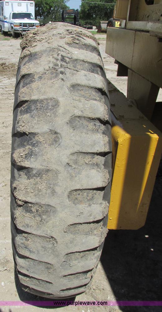 image for item I9602 1963 Allis Chalmers D rigid motor grader