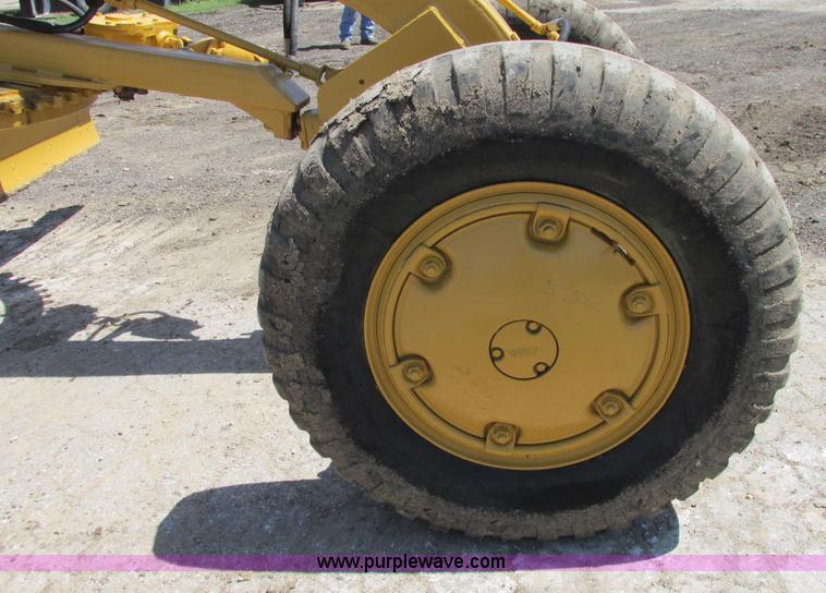 image for item I9602 1963 Allis Chalmers D rigid motor grader