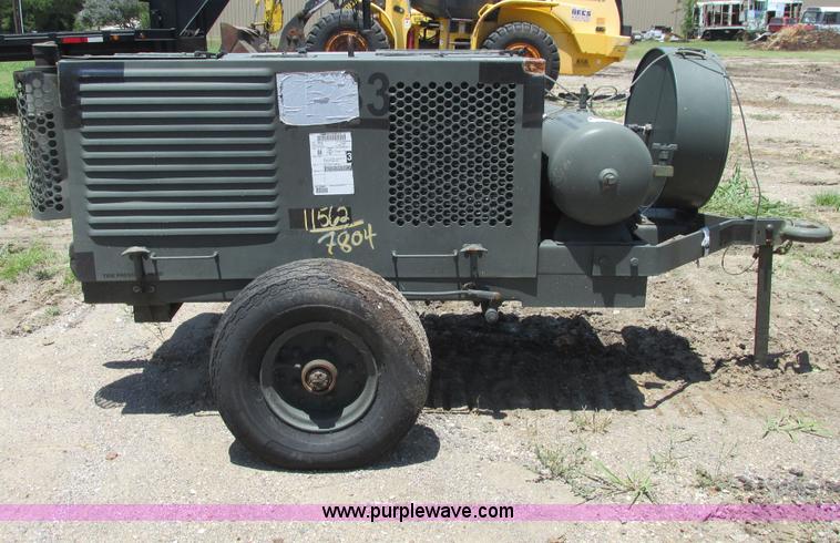 image for item I9604 1993 U.S. Air Force 7MC2A air compressor