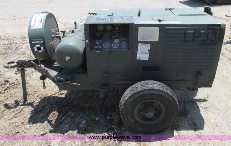 image for item I9604 1993 U.S. Air Force 7MC2A air compressor