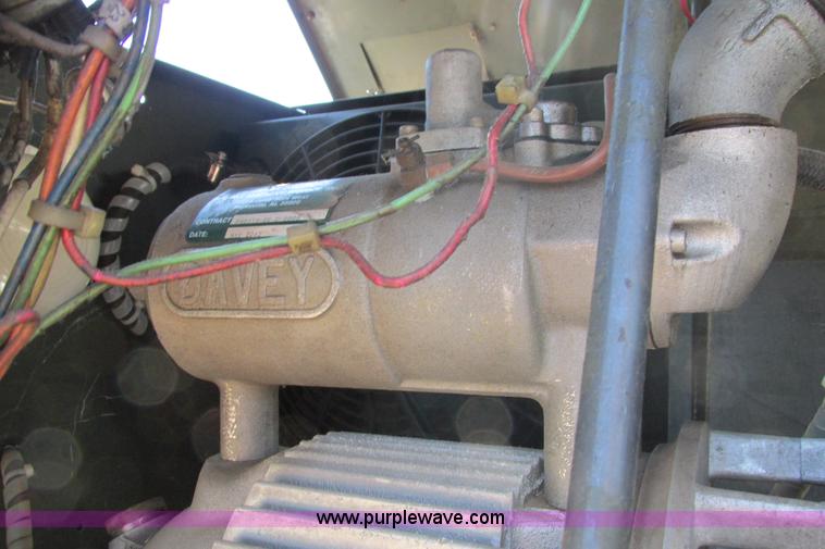 image for item I9604 1993 U.S. Air Force 7MC2A air compressor
