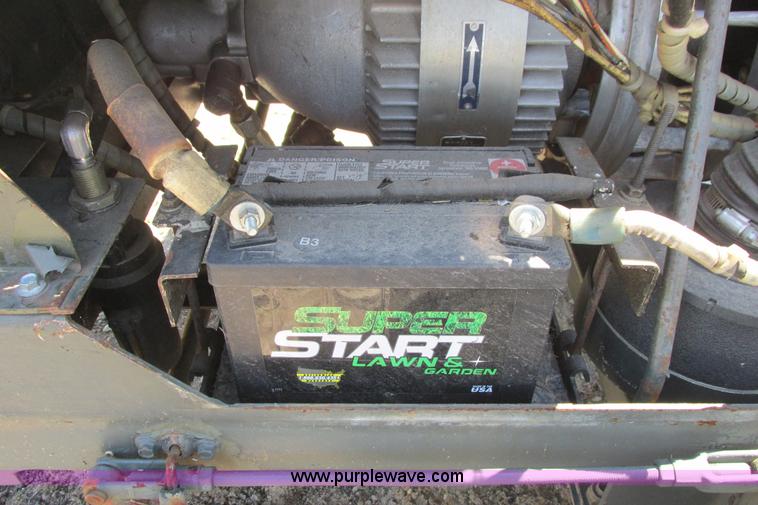 image for item I9604 1993 U.S. Air Force 7MC2A air compressor