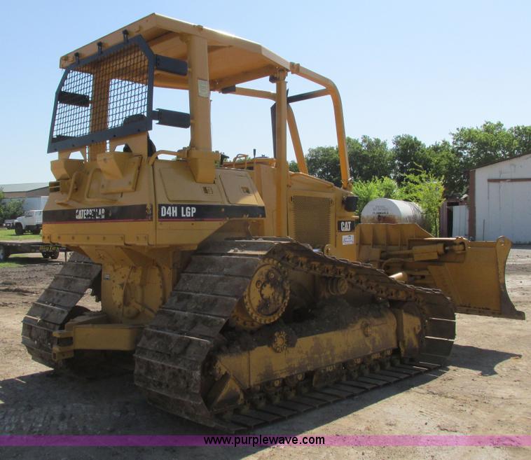 image for item I9607 1996 Caterpillar D4H LGP dozer