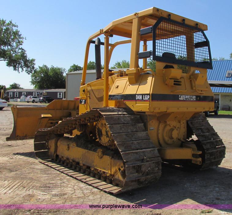 image for item I9607 1996 Caterpillar D4H LGP dozer