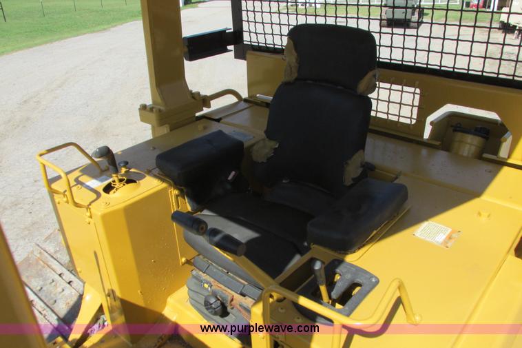 image for item I9607 1996 Caterpillar D4H LGP dozer