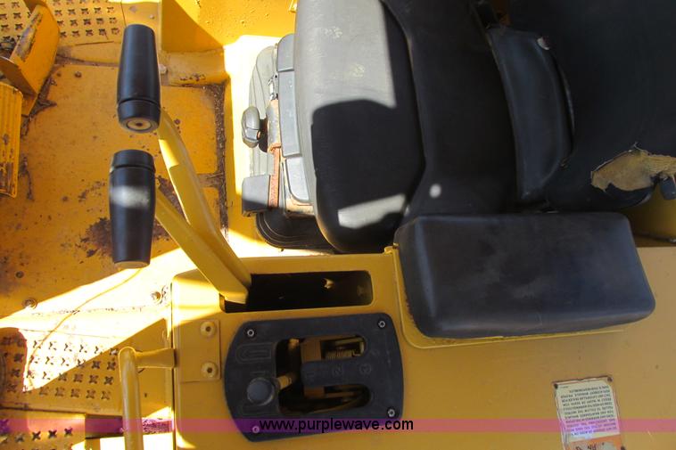 image for item I9607 1996 Caterpillar D4H LGP dozer