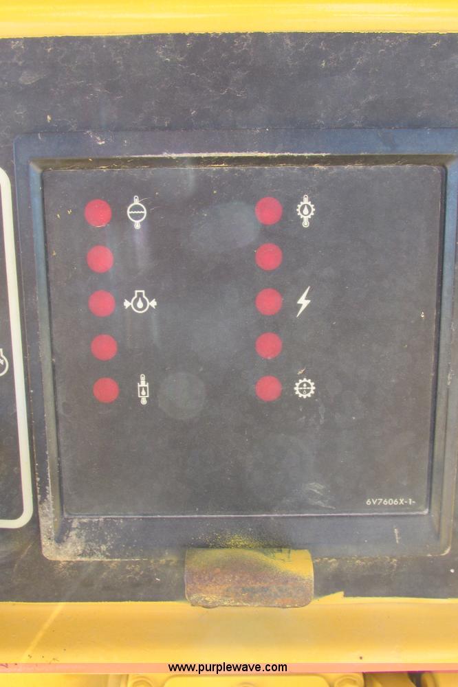 image for item I9607 1996 Caterpillar D4H LGP dozer