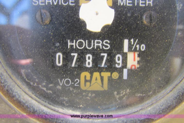 image for item I9607 1996 Caterpillar D4H LGP dozer