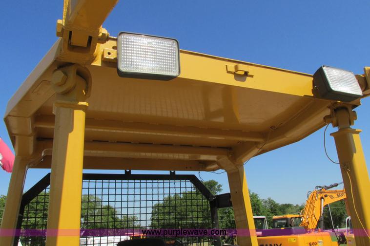 image for item I9607 1996 Caterpillar D4H LGP dozer